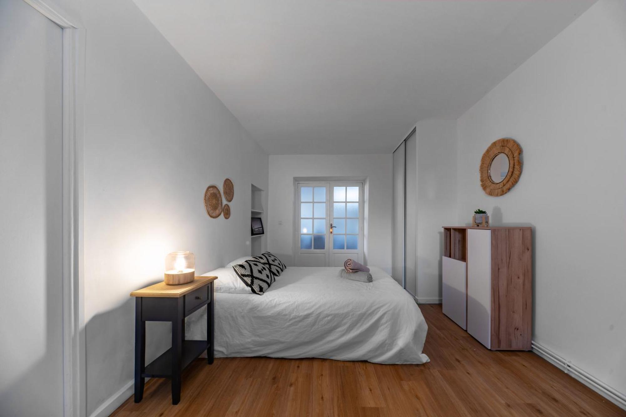 Le Celestin - Appartement 2 Chambres Avec Jardin En Centre Ville Vichy Exterior photo